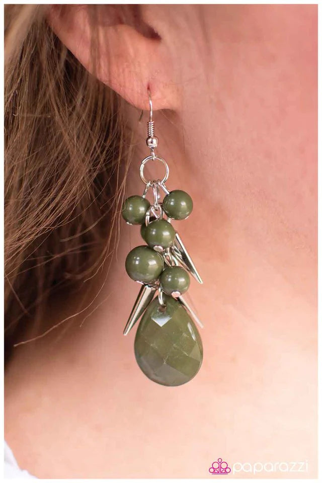 Pendiente de paparazzi ~ Spike A Pose - Verde