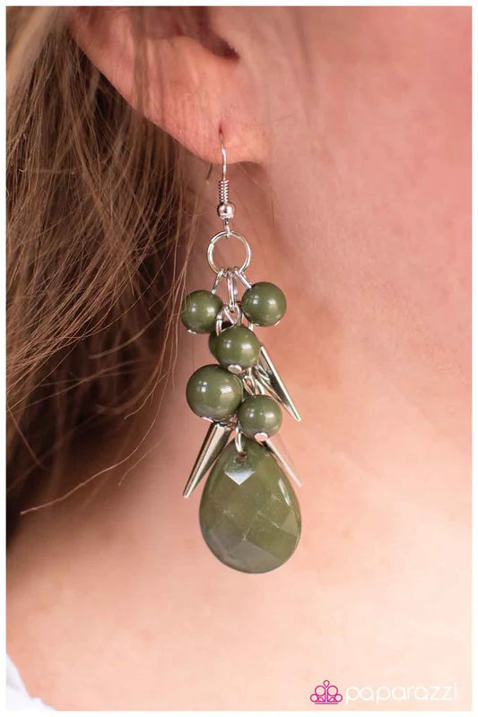 Pendiente de paparazzi ~ Spike A Pose - Verde