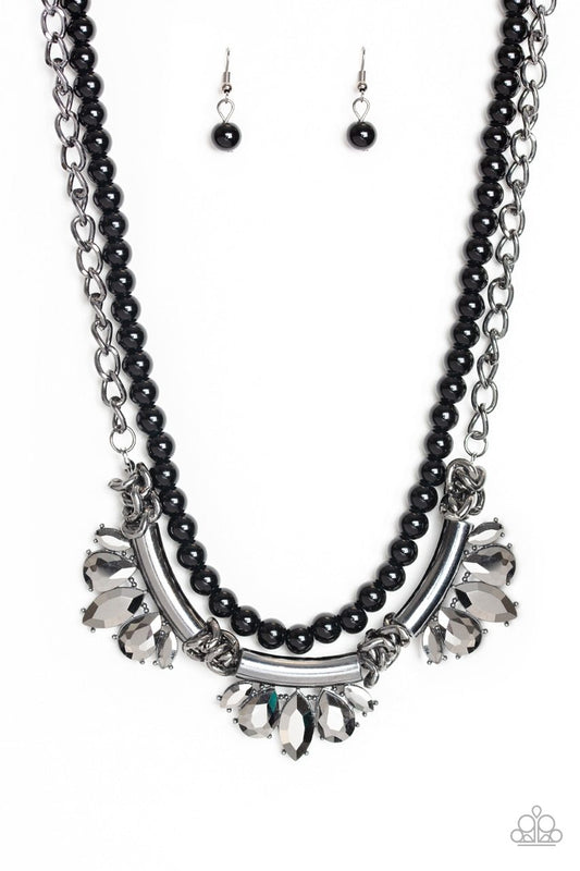 Paparazzi Necklace ~ Bow Before The Queen - Black