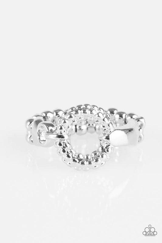 Anillo Paparazzi ~ Rebel Chic - Plata