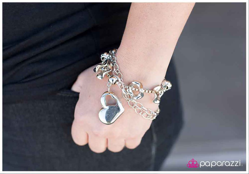 Paparazzi Bracelet ~ Put Your Heart Into It - Silver