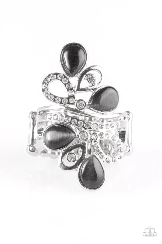 Anillo Paparazzi ~ MOONBEAMING con orgullo - Negro