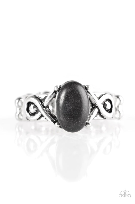 Anillo Paparazzi ~ Tronos de piedra - Negro