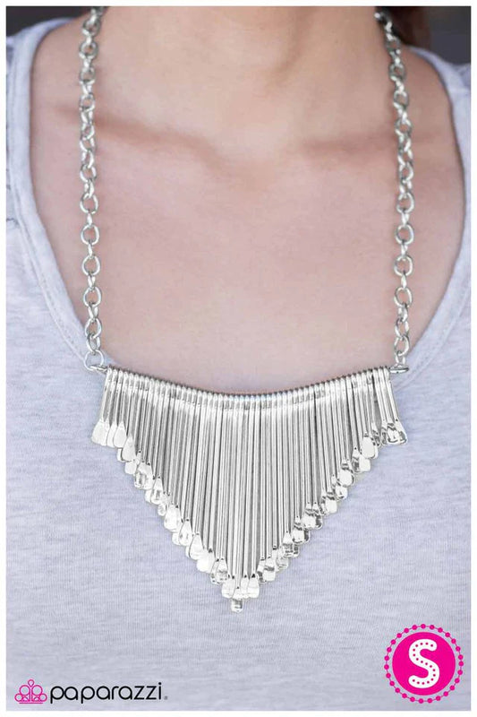 Paparazzi Necklace ~ Brilliantly Barricaded - Silver