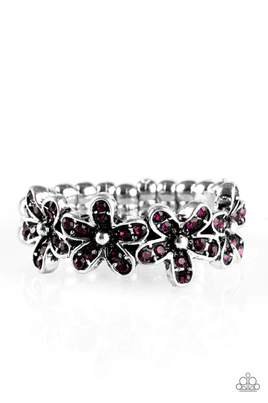 Paparazzi Ring ~ Daisy Dazzle - Purple