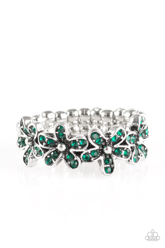 Paparazzi Ring ~ Daisy Dazzle - Green