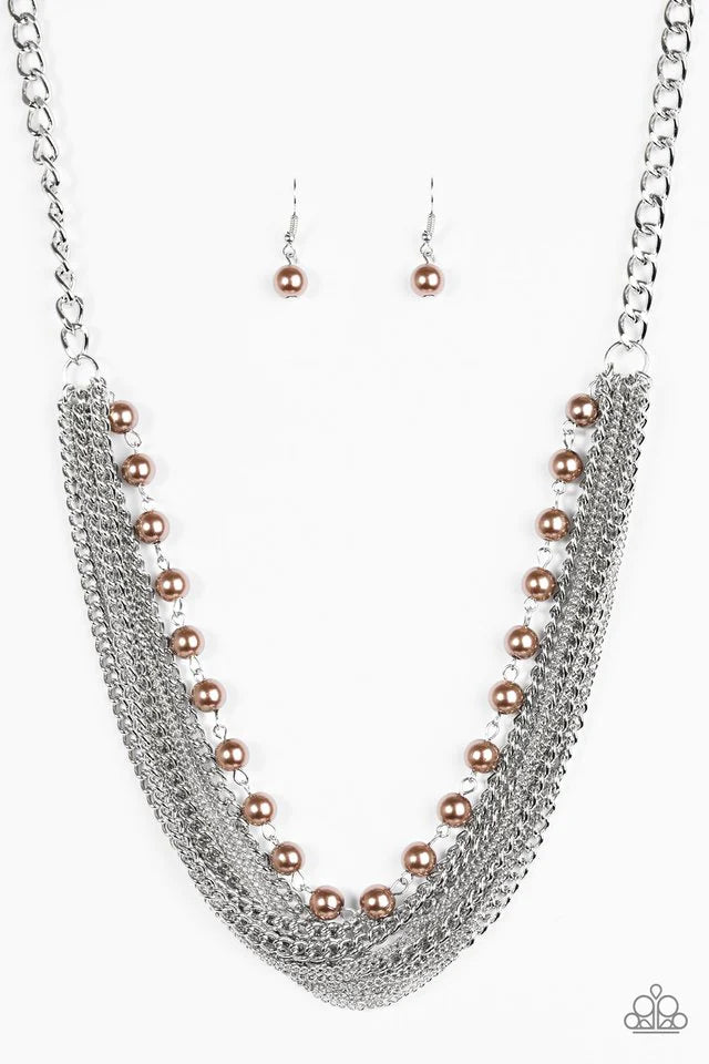 Collar Paparazzi ~ Fierce Fashion - Marrón