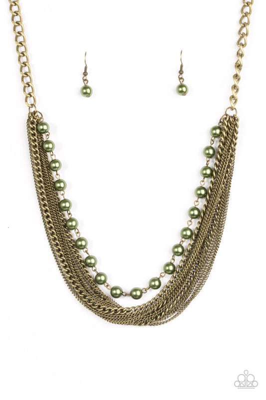 Collar Paparazzi ~ Fierce Fashion - Verde