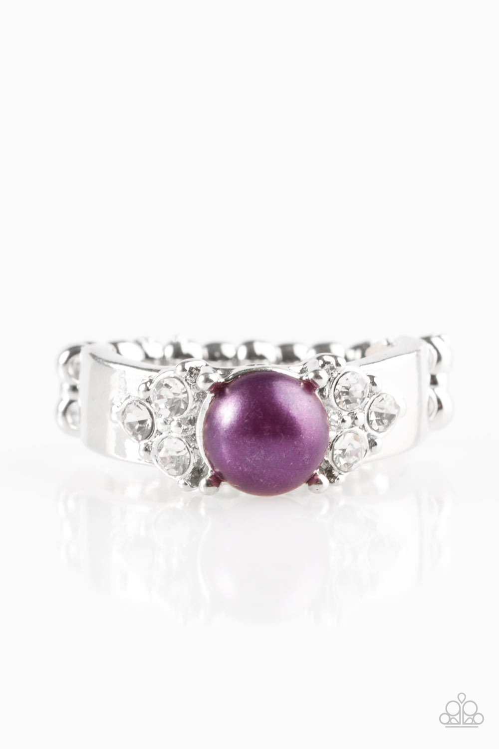 Paparazzi Ring ~ The Front Runner - Purple