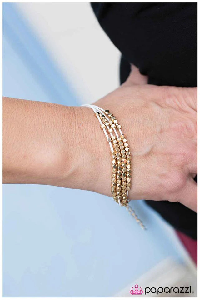 Pulsera Paparazzi ~ Rebel Diamonds - Blanco