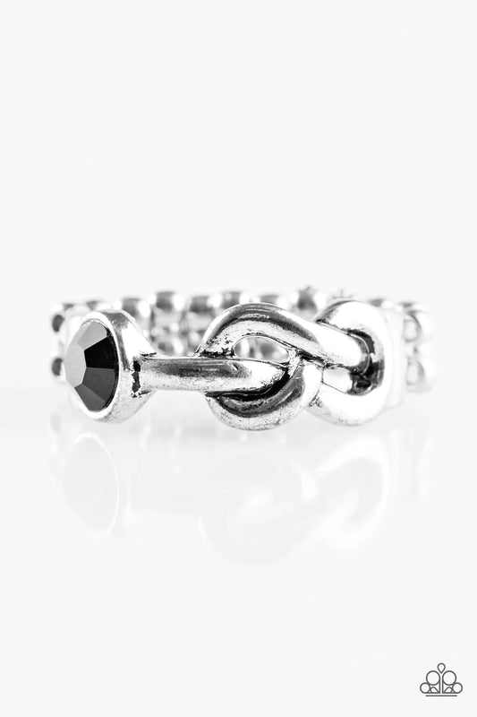 Paparazzi Ring ~ Infinite POSH-ibilities - Black