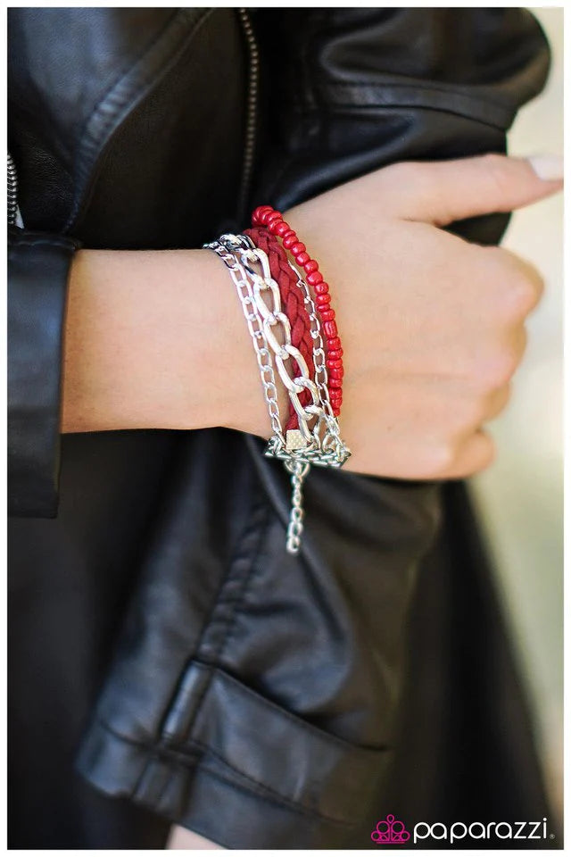 Pulsera Paparazzi ~ Te siento - Rojo