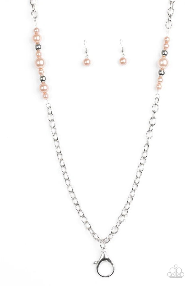 Collar Paparazzi ~ Lady Boss - Marrón