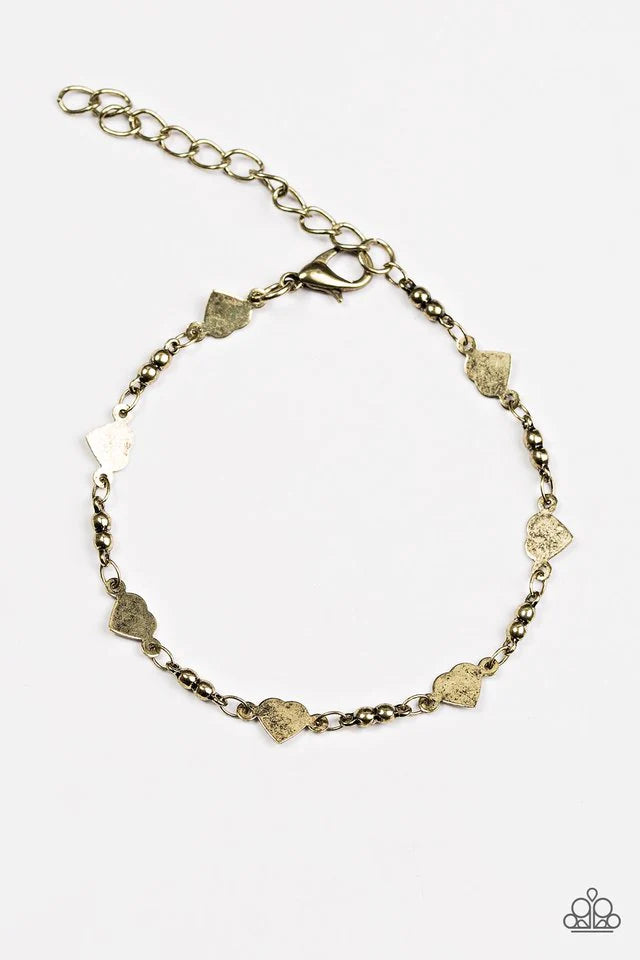 Paparazzi Bracelet ~ The Way To My Heart - Brass