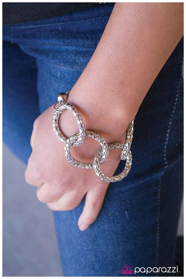 Paparazzi Bracelet ~ Take It Easy - Silver