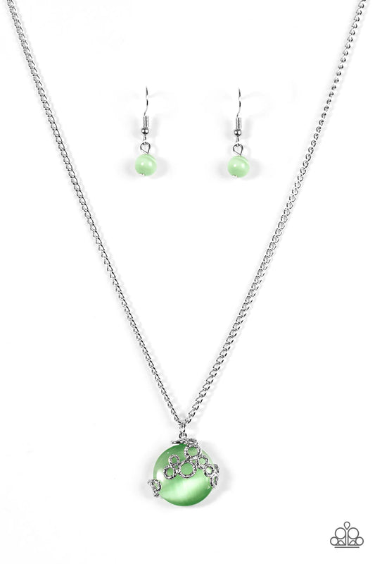 Paparazzi Necklace ~ Bubbles Over - Green