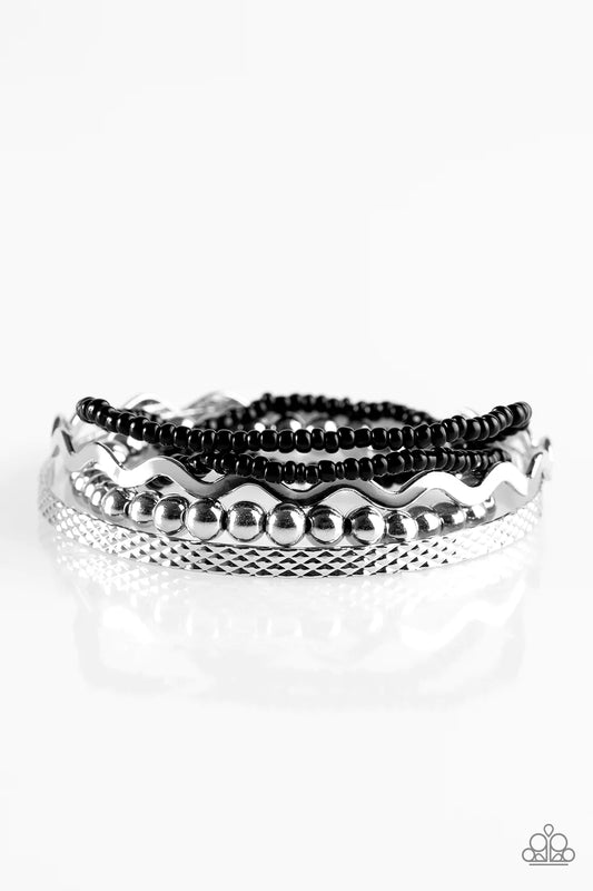 Pulsera Paparazzi ~ Estilo Amazon - Negro