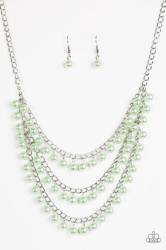 Collar Paparazzi ~ Chicly Classic - Verde