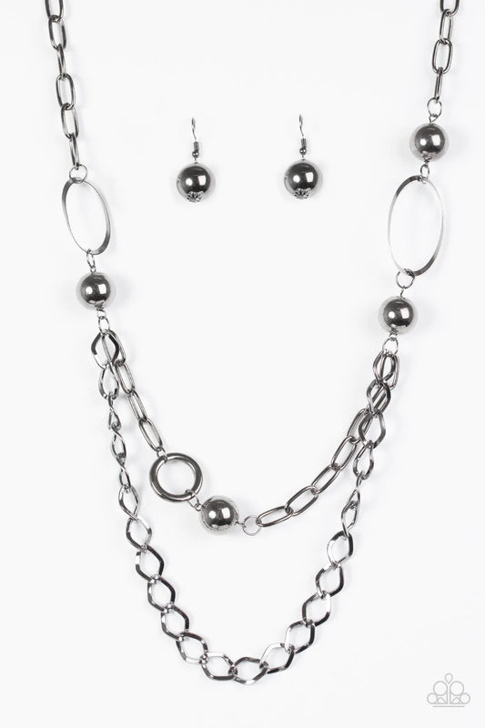 Paparazzi Necklace ~ Mega Metal - Black