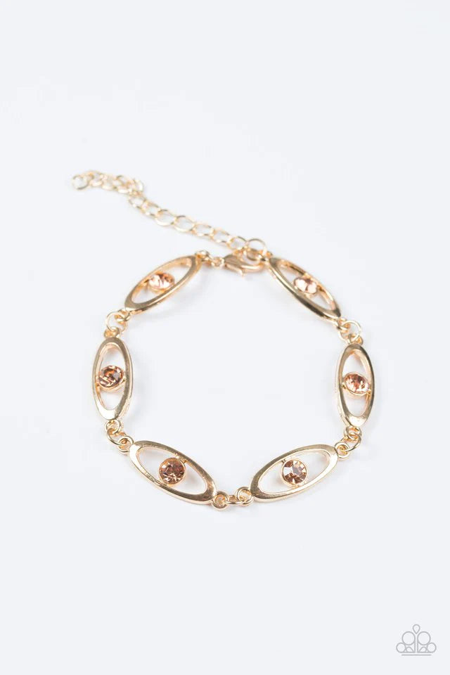 Pulsera Paparazzi ~ Starry Eyed - Oro