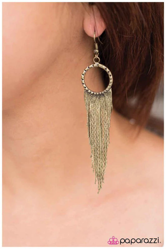 Paparazzi Earring ~ Float Like A Feather - Brass