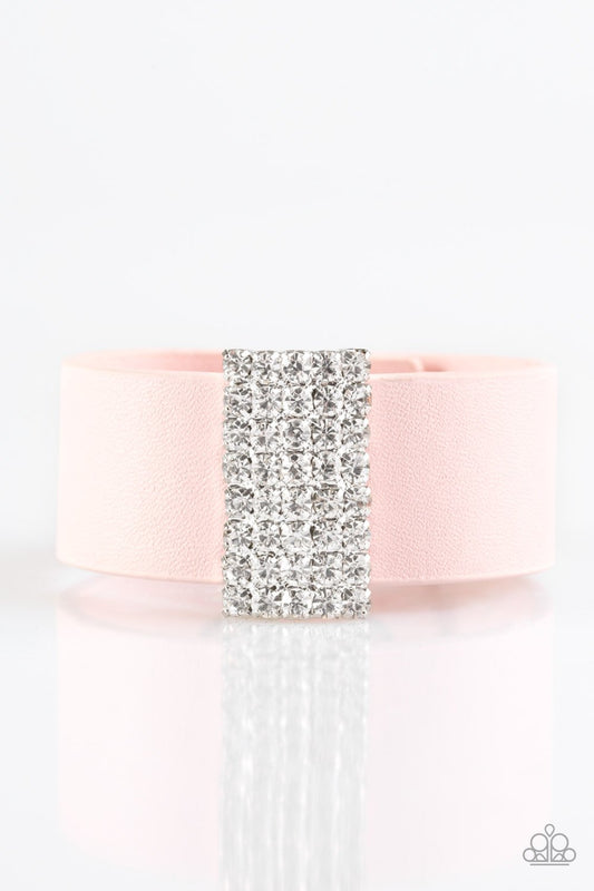 Pulsera Paparazzi ~ Walk The CATWALK - Rosa