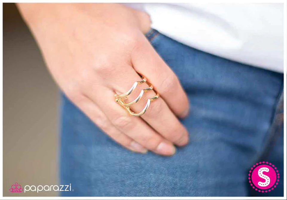 Anillo Paparazzi ~ Indícame la dirección correcta - Oro