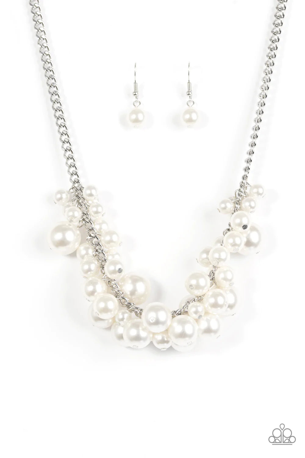 Paparazzi Necklace ~ Glam Queen - White