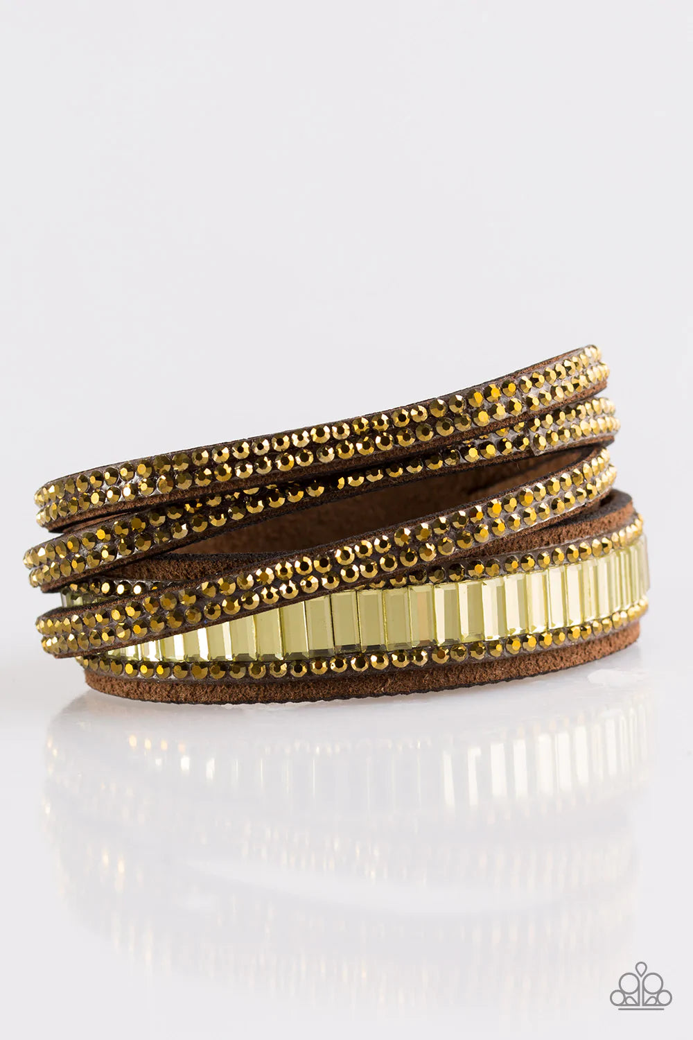 Paparazzi Bracelet ~ Just In SHOWTIME - Brass