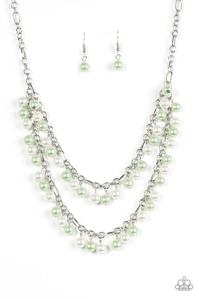 Paparazzi Necklace ~ Beauty Shop Fashion - Green