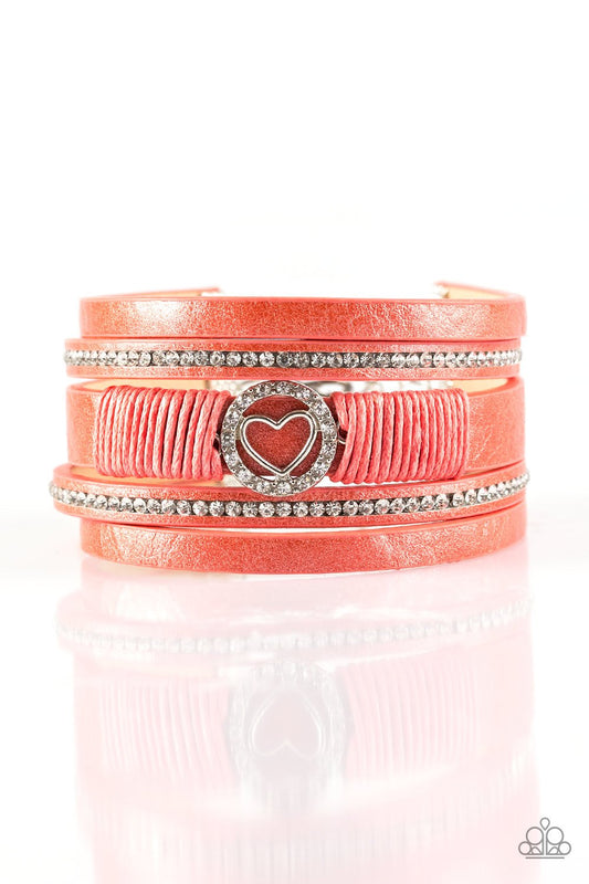 Pulsera Paparazzi ~ Se necesita corazón - Naranja