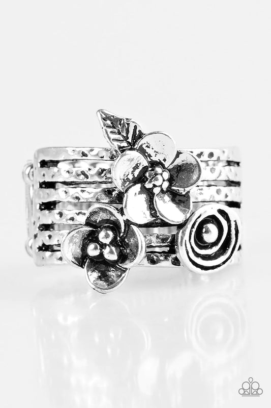 Paparazzi Ring ~ Meadow Flowers - Silver
