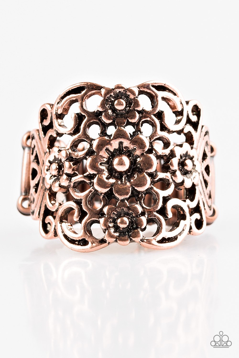 Anillo Paparazzi ~ Divinely Daisy - Cobre