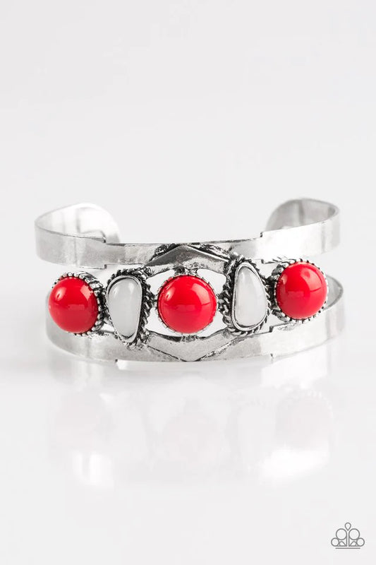 Pulsera Paparazzi ~ Keep On TRIBE-ing - Roja