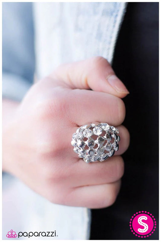 Paparazzi Ring ~ Shelling Out Some Sparkle - White