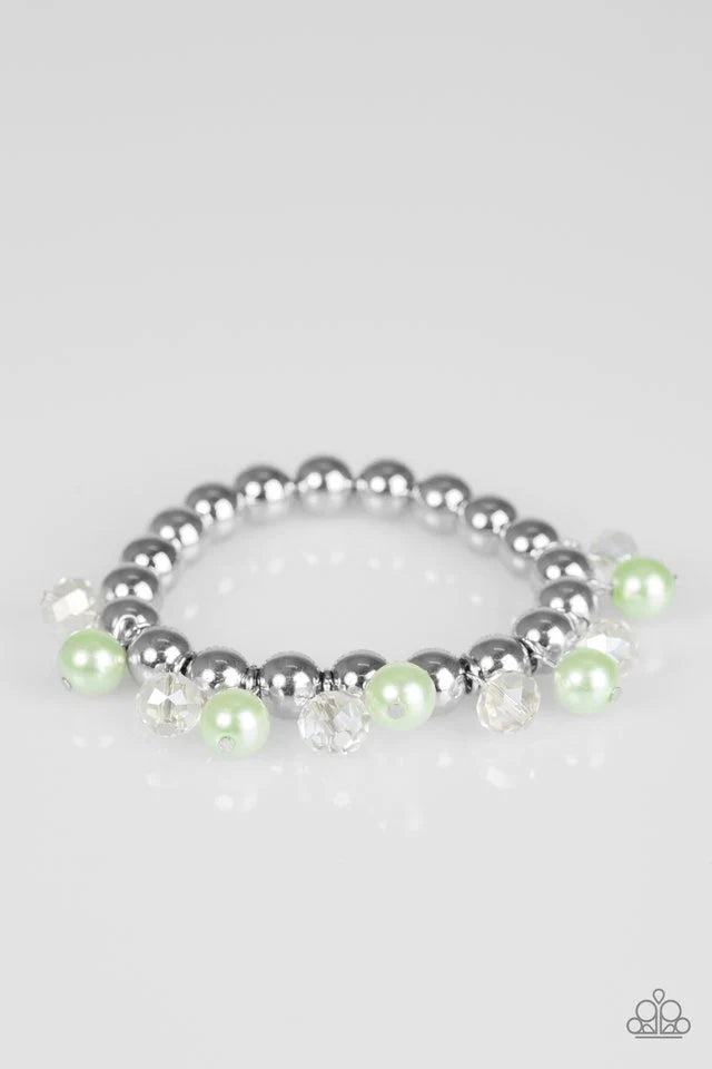 Pulsera Paparazzi ~ Una vez en un milenio - Verde