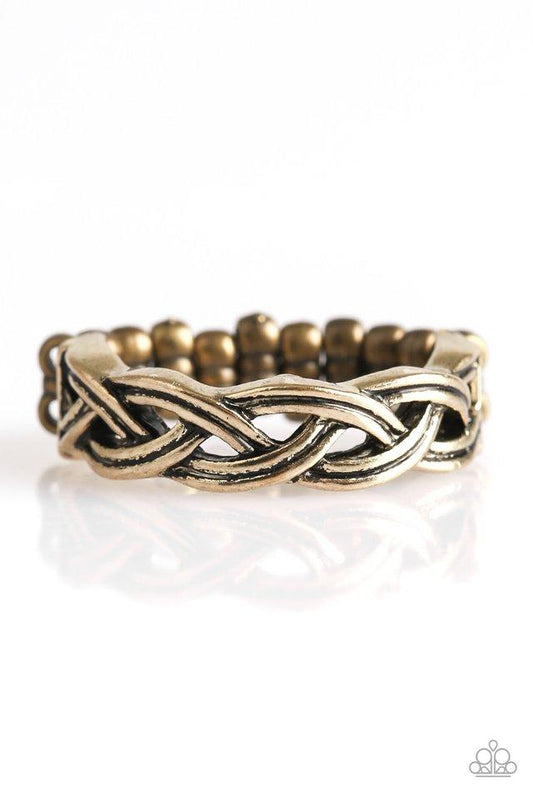 Paparazzi Ring ~ Step Up To The PLAIT - Brass