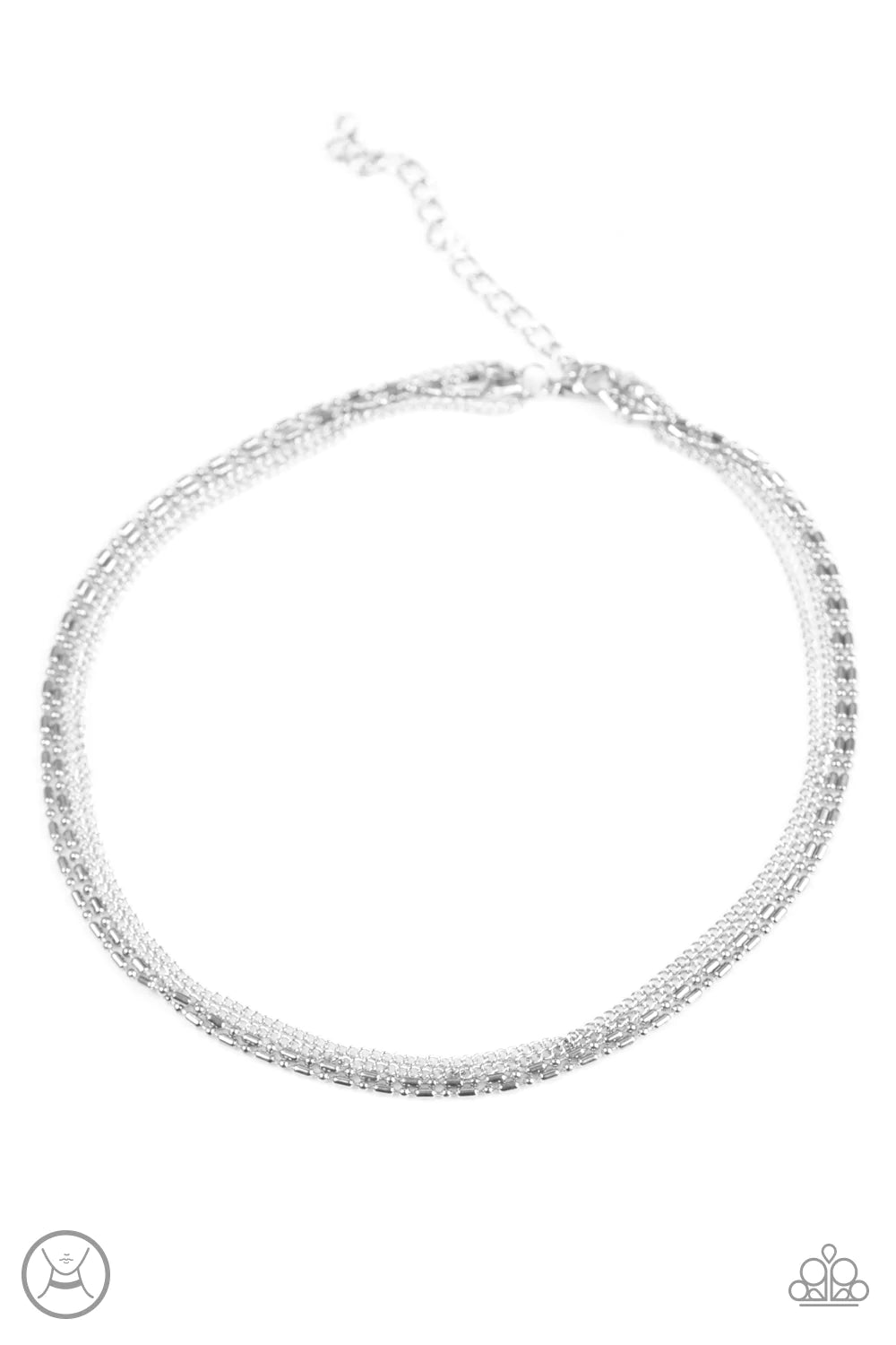 Collar Paparazzi ~ Metro Mayhem - Plata