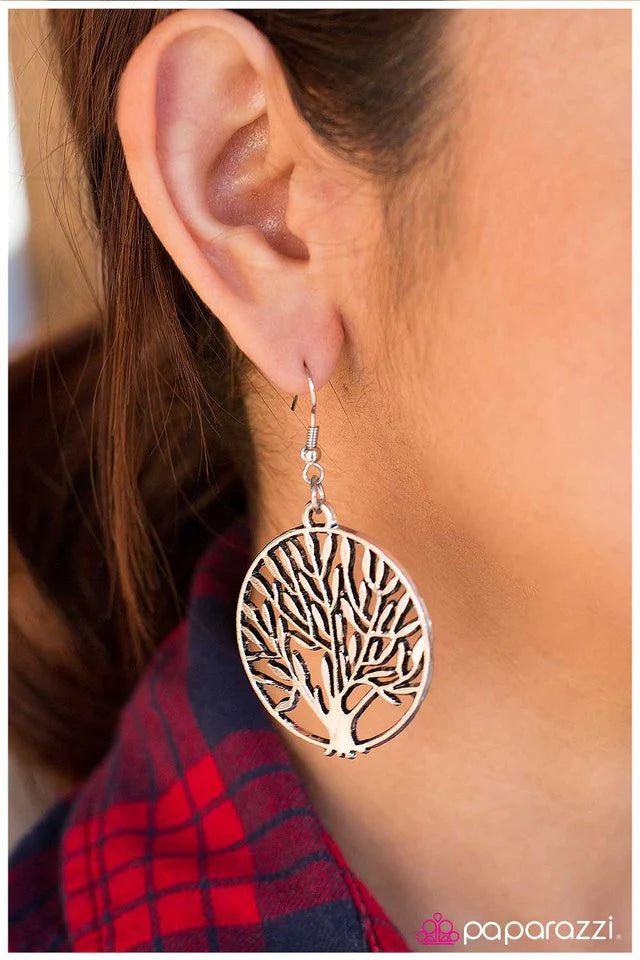 Paparazzi Earring ~ Make Like a Tree - Silver