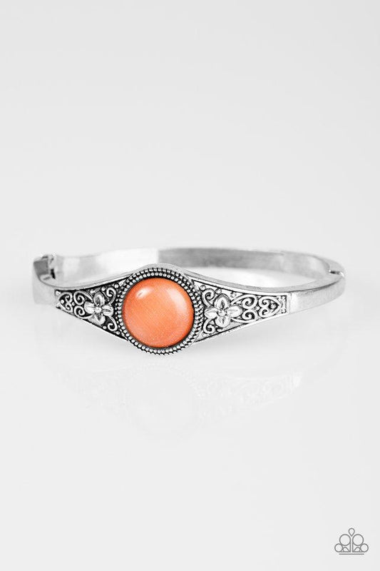 Pulsera Paparazzi ~ Modernly Meadow - Naranja