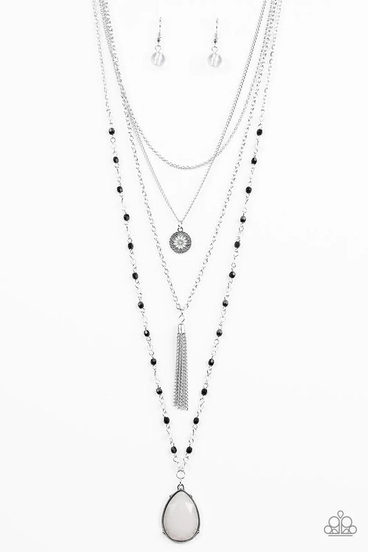 Collar Paparazzi ~ Recuerdo Knockout - Plata