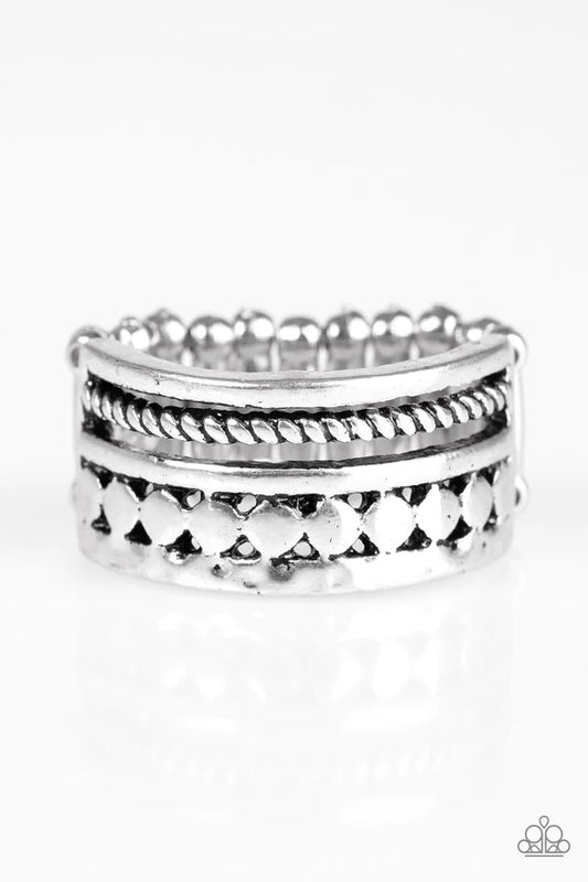 Anillo Paparazzi ~ Tease textil - Plata