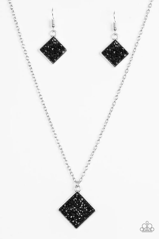 Collar Paparazzi ~ Kickin Up STARDUST - Negro