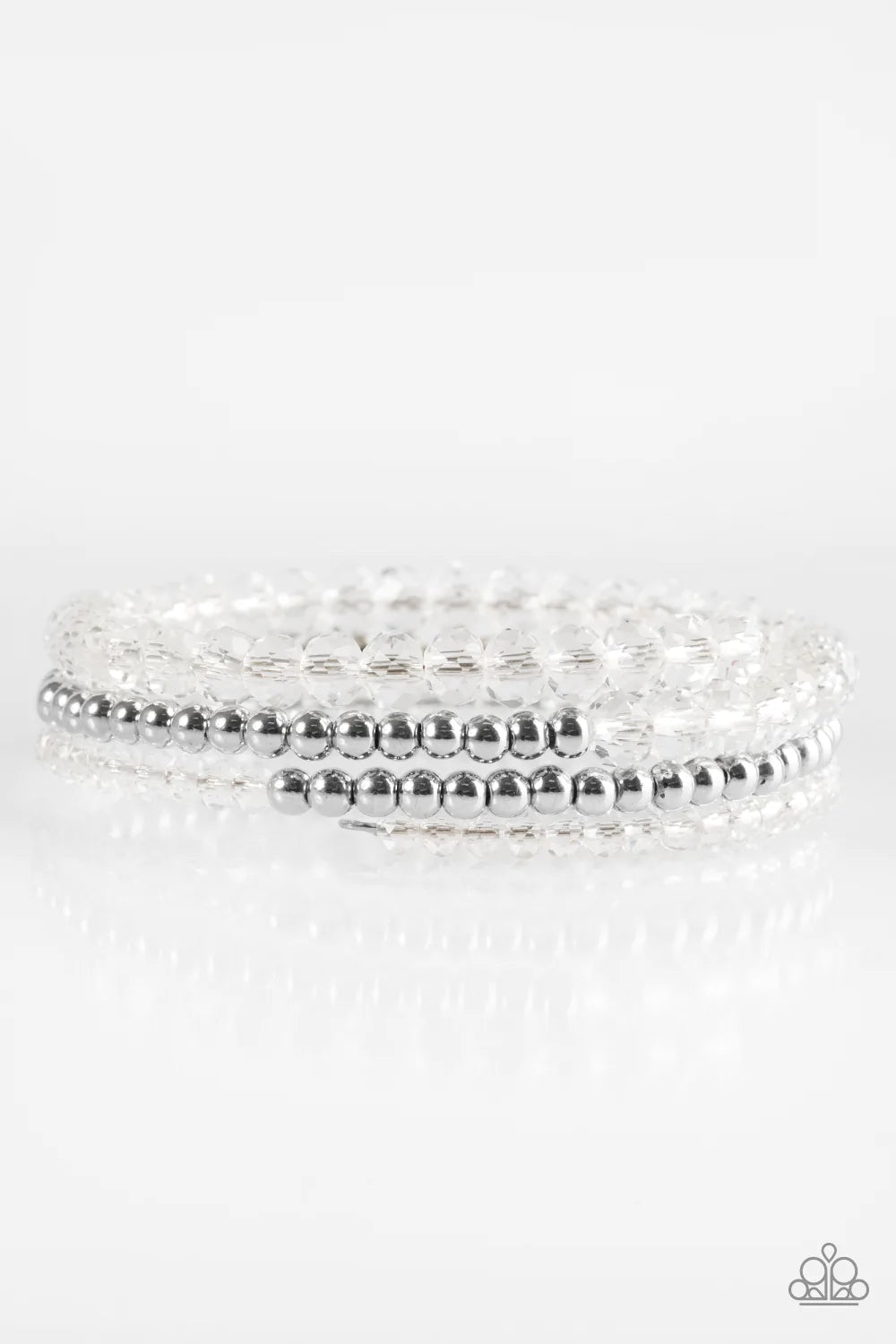 Pulsera Paparazzi ~ Brillo luminoso - Blanco