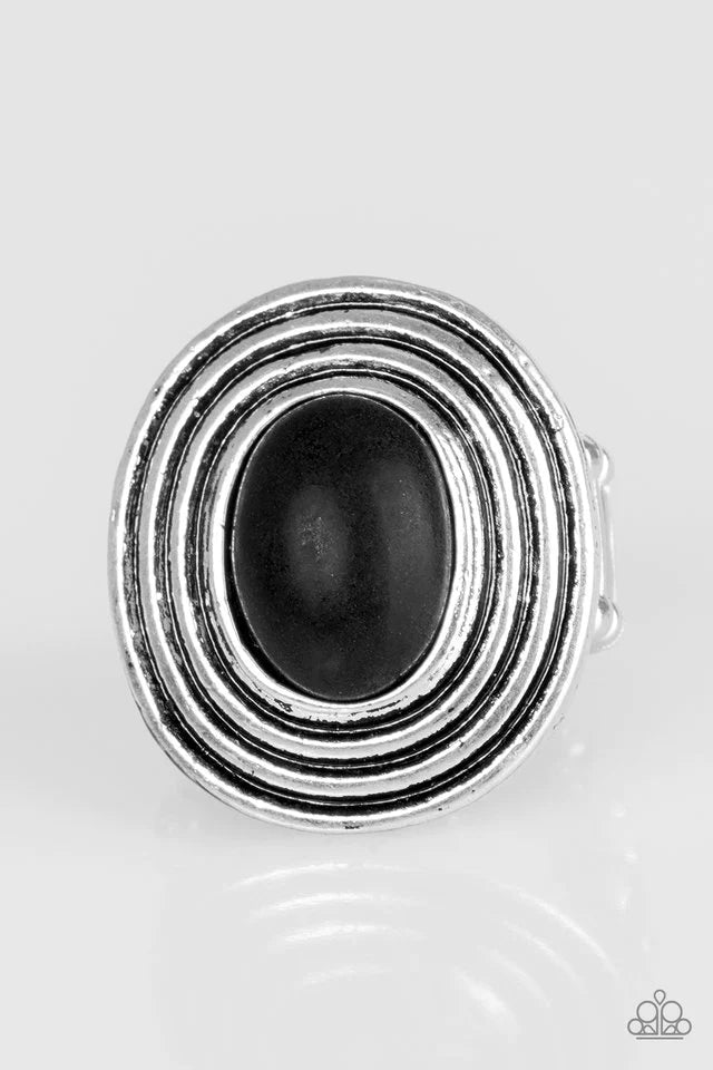 Anillo Paparazzi ~ Arenas en espiral - Negro