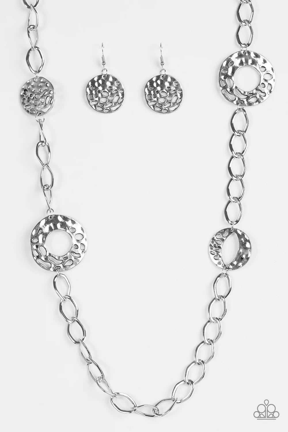 Collar Paparazzi ~ Caos industrial - Plata