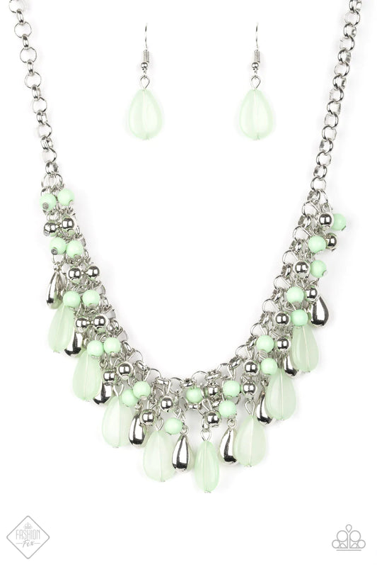 Collar Paparazzi ~ Actitud Diva - Verde