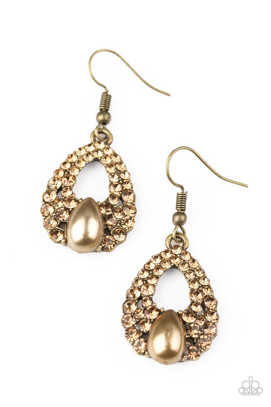 Paparazzi Earring ~ Share The Wealth - Brass