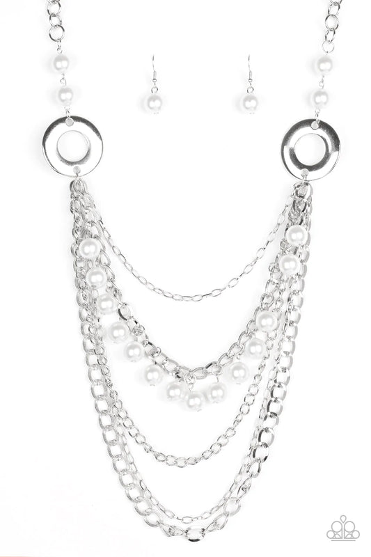 Collar Paparazzi ~ BELLES and Whistles - Blanco