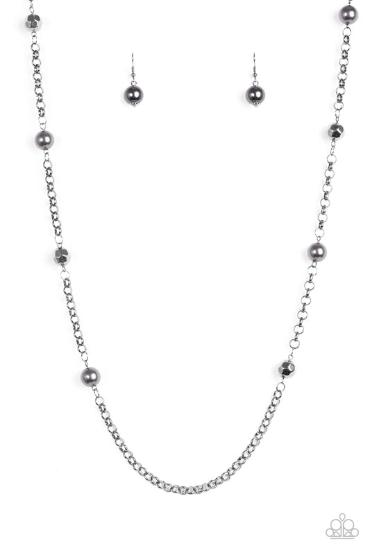 Collar Paparazzi ~ Showroom Shimmer - Negro